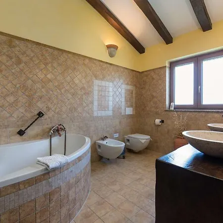 Ferienhaus Lory Vabriga